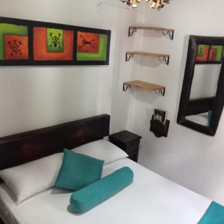 Santander Aleman Hostel San Gil Bagian luar foto