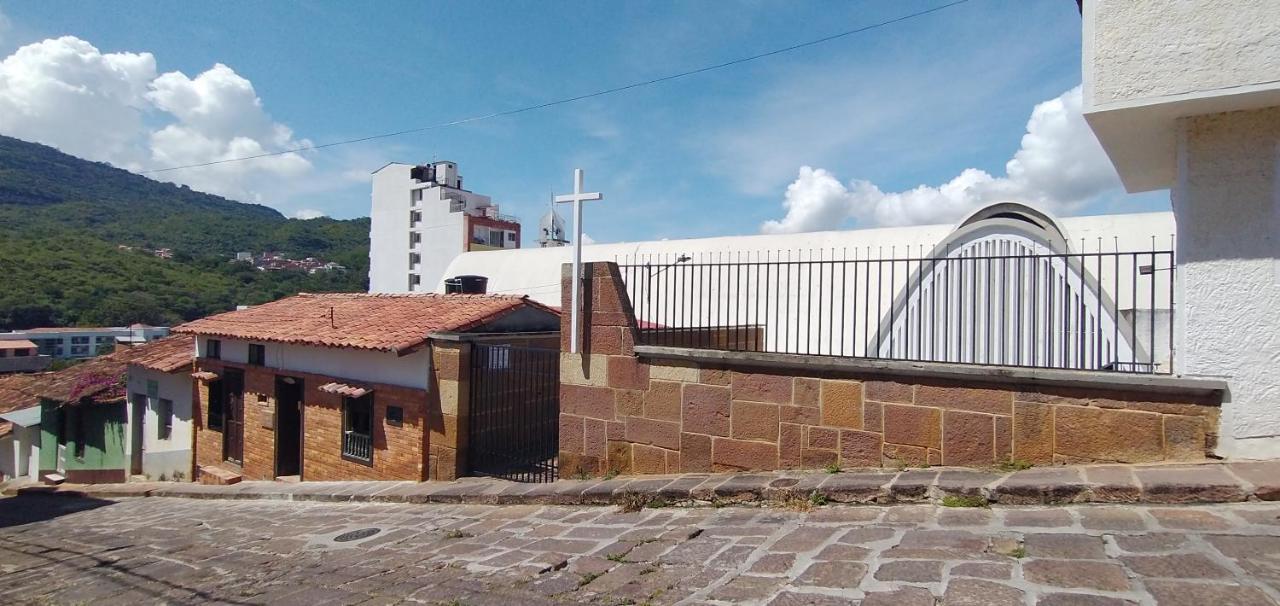 Santander Aleman Hostel San Gil Bagian luar foto