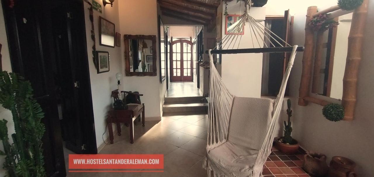 Santander Aleman Hostel San Gil Bagian luar foto