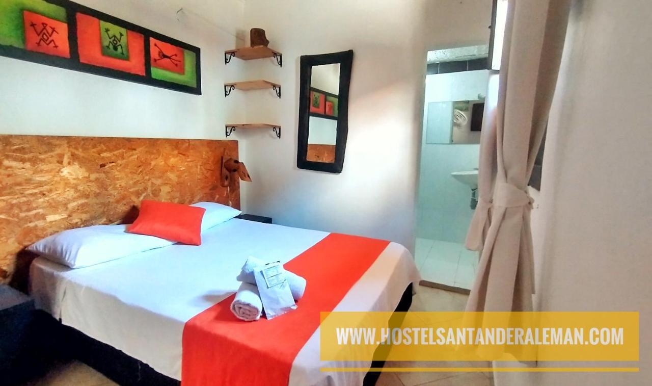 Santander Aleman Hostel San Gil Bagian luar foto