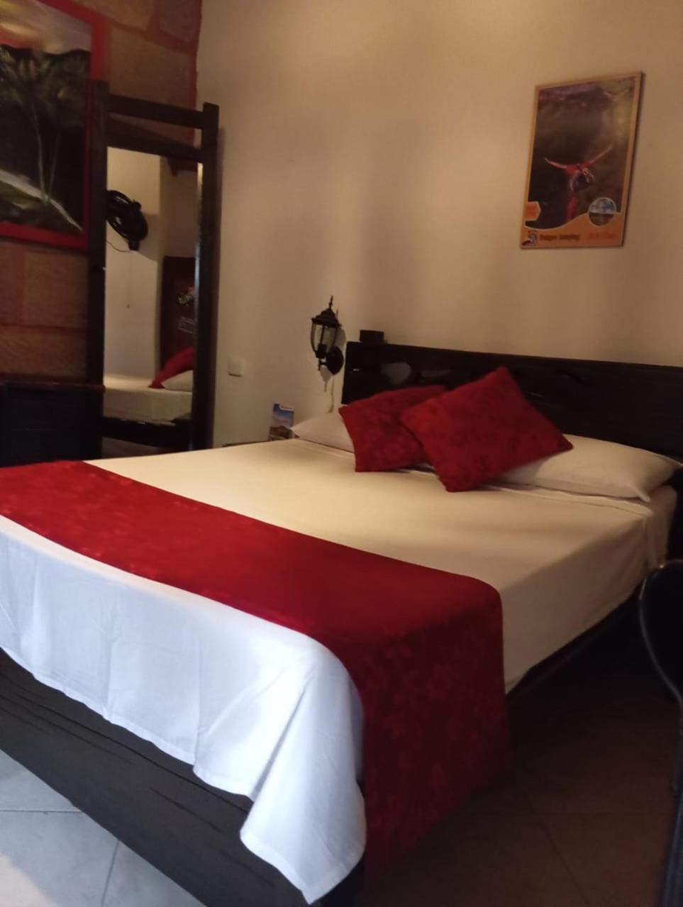 Santander Aleman Hostel San Gil Bagian luar foto