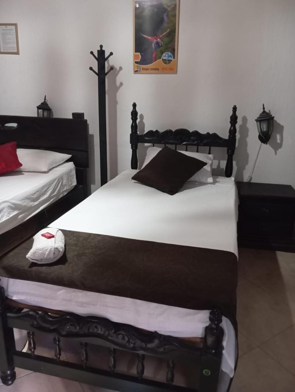 Santander Aleman Hostel San Gil Bagian luar foto
