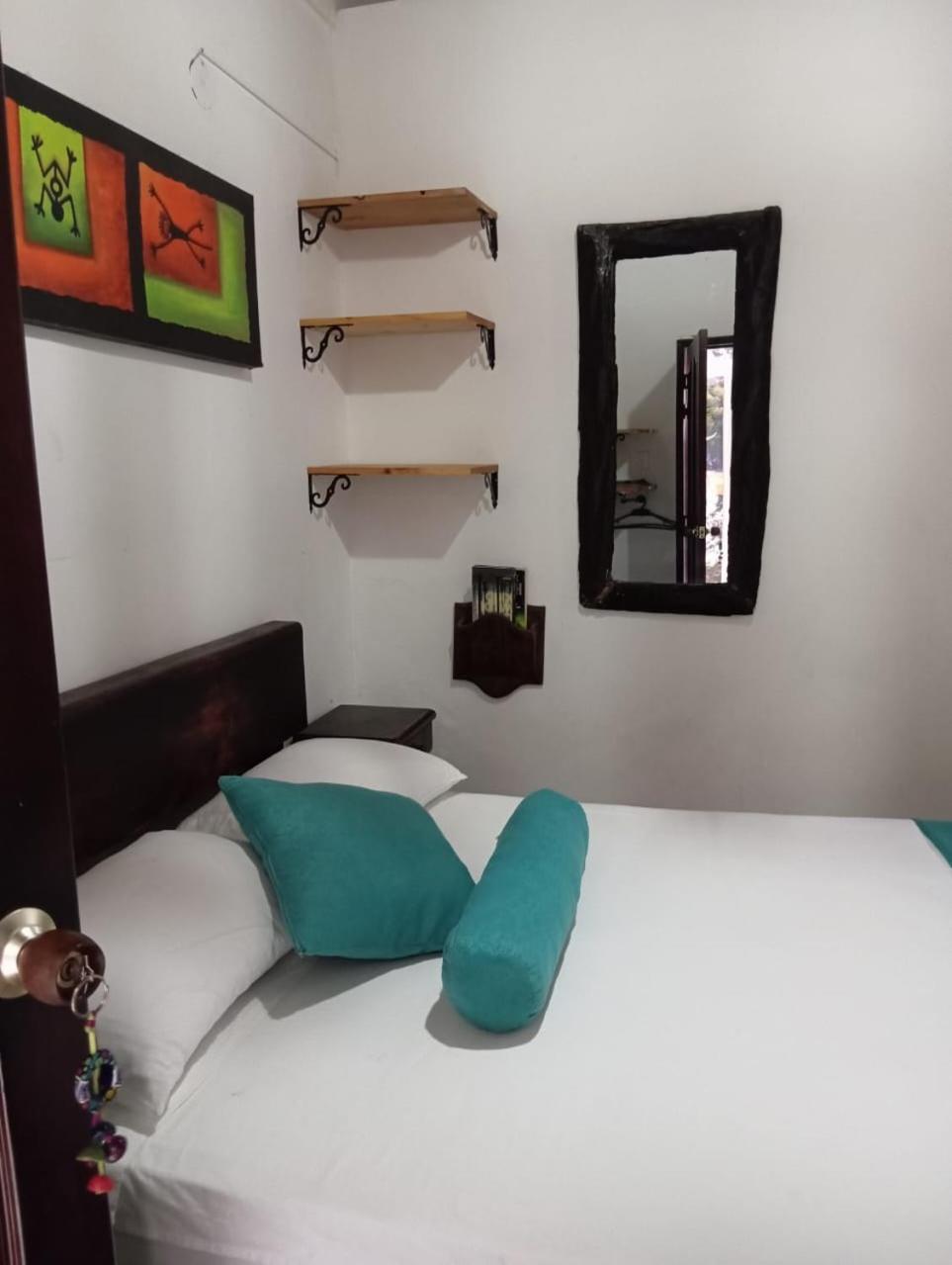 Santander Aleman Hostel San Gil Bagian luar foto